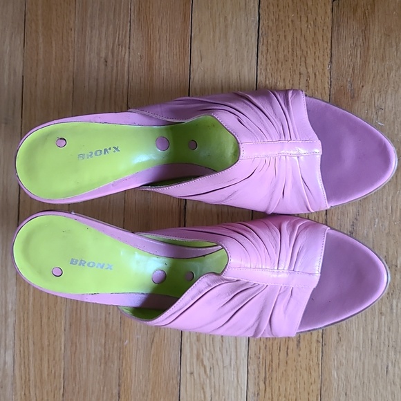 Pink Leather Sandal Mule Heels 10 - Picture 2 of 5